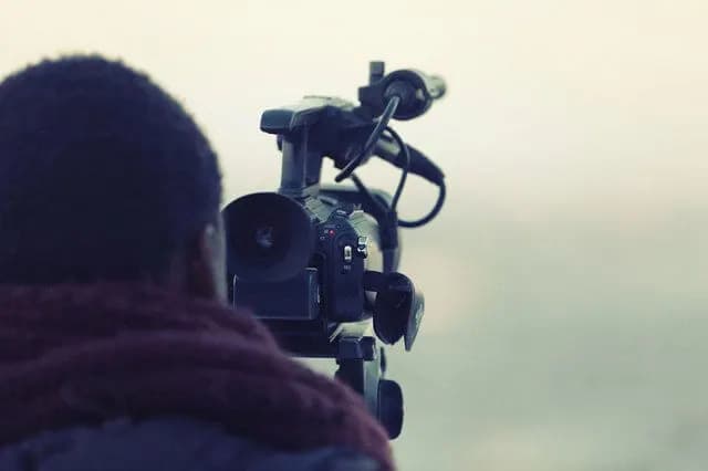 Top 7 Ways to Completely Ruin Your Own Video Project article image for video production planning, budgets, and business decisions.