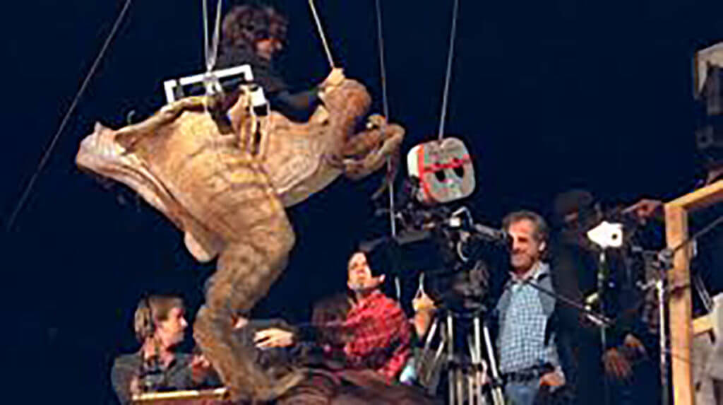 Jurassic Park behind-the-scenes with mechanical puppets