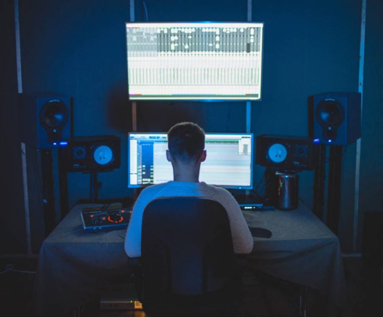 james-owen-unsplash-sound-mixing james-owen-unsplash-sound-mixing